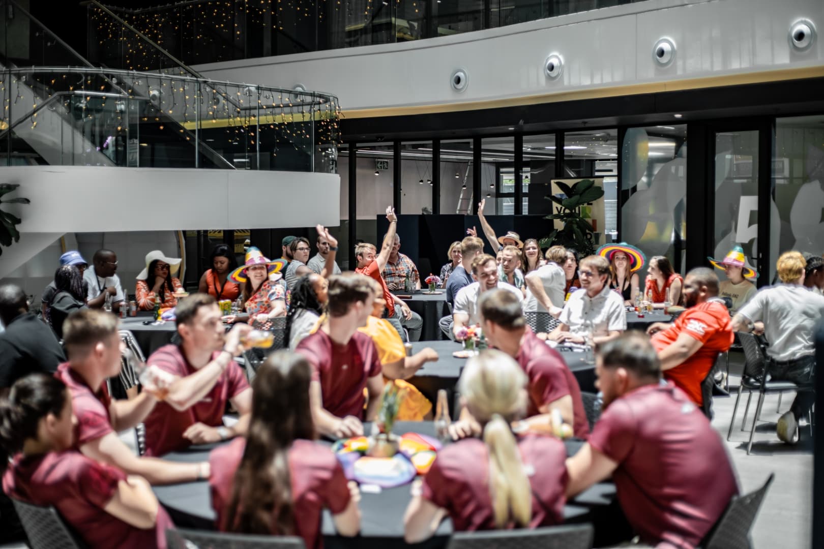 Curved architectural feature